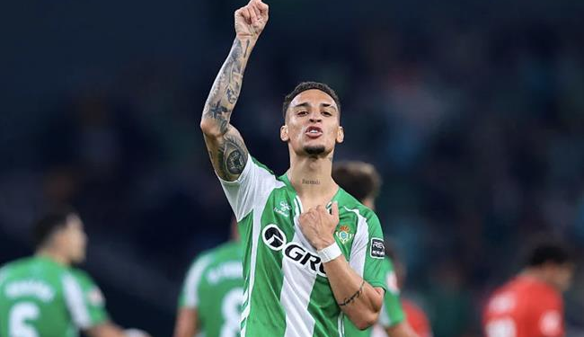 Antony tỏa sáng rực rỡ, giúp Betis đánh bại Mallorca